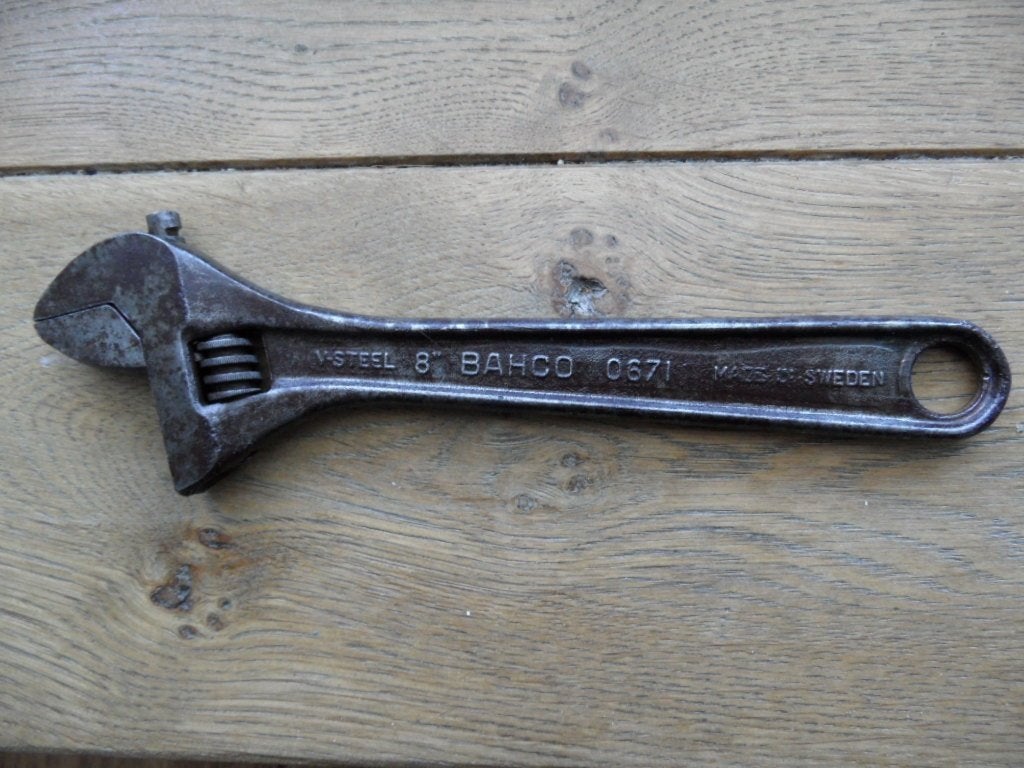 Bahco 0671 verstelbare moersleutel bekwijdte 28 mm, Ophalen of Verzenden, Zo goed als nieuw, Sleutel/ratel