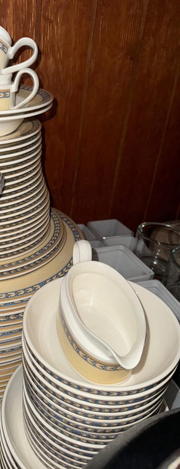 Servies uitgebreid in zeer nette staat Villeroy & Boch, Antiek en Kunst, Ophalen