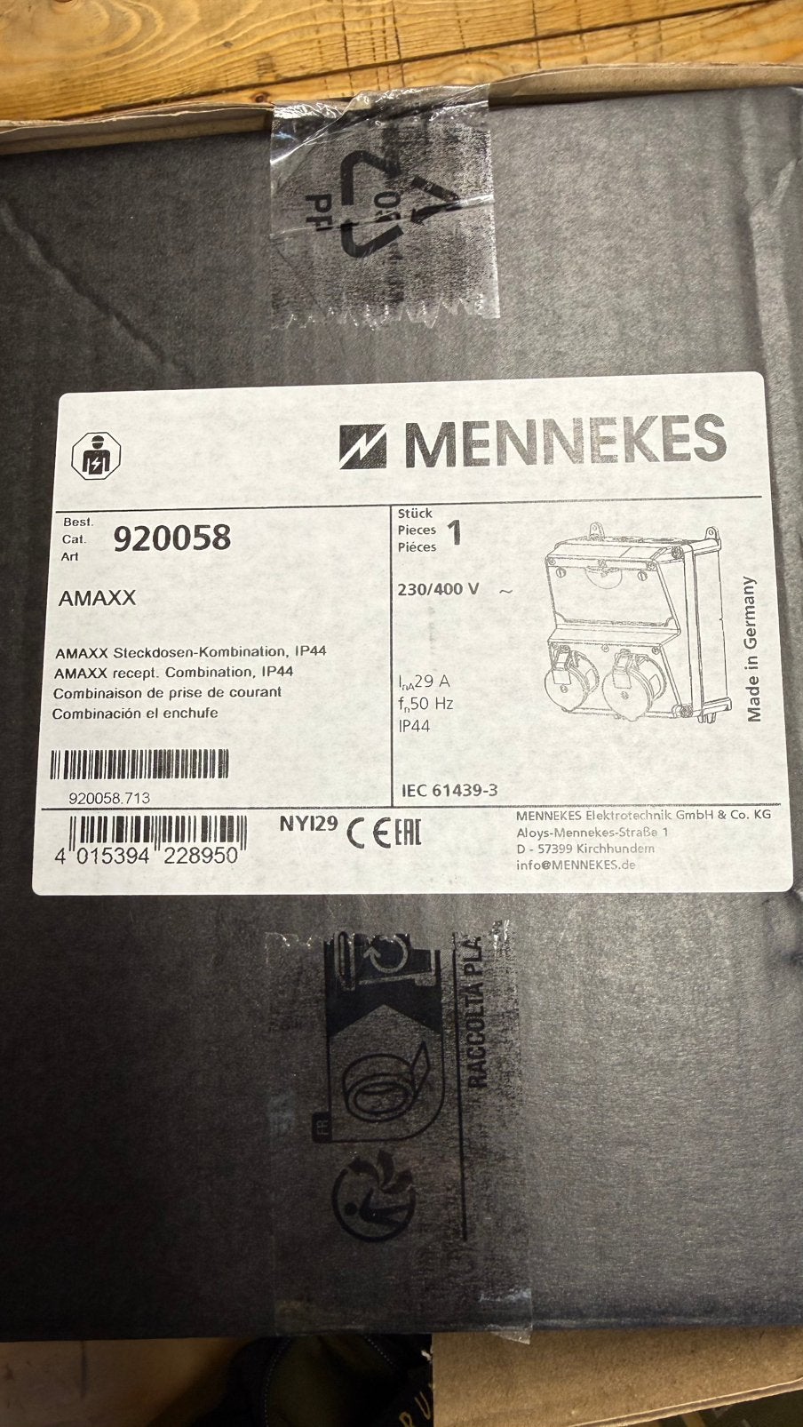 Nieuwe Mennekes Amaxx 920058 contactdoos combinatie, Ophalen of Verzenden, Zo goed als nieuw