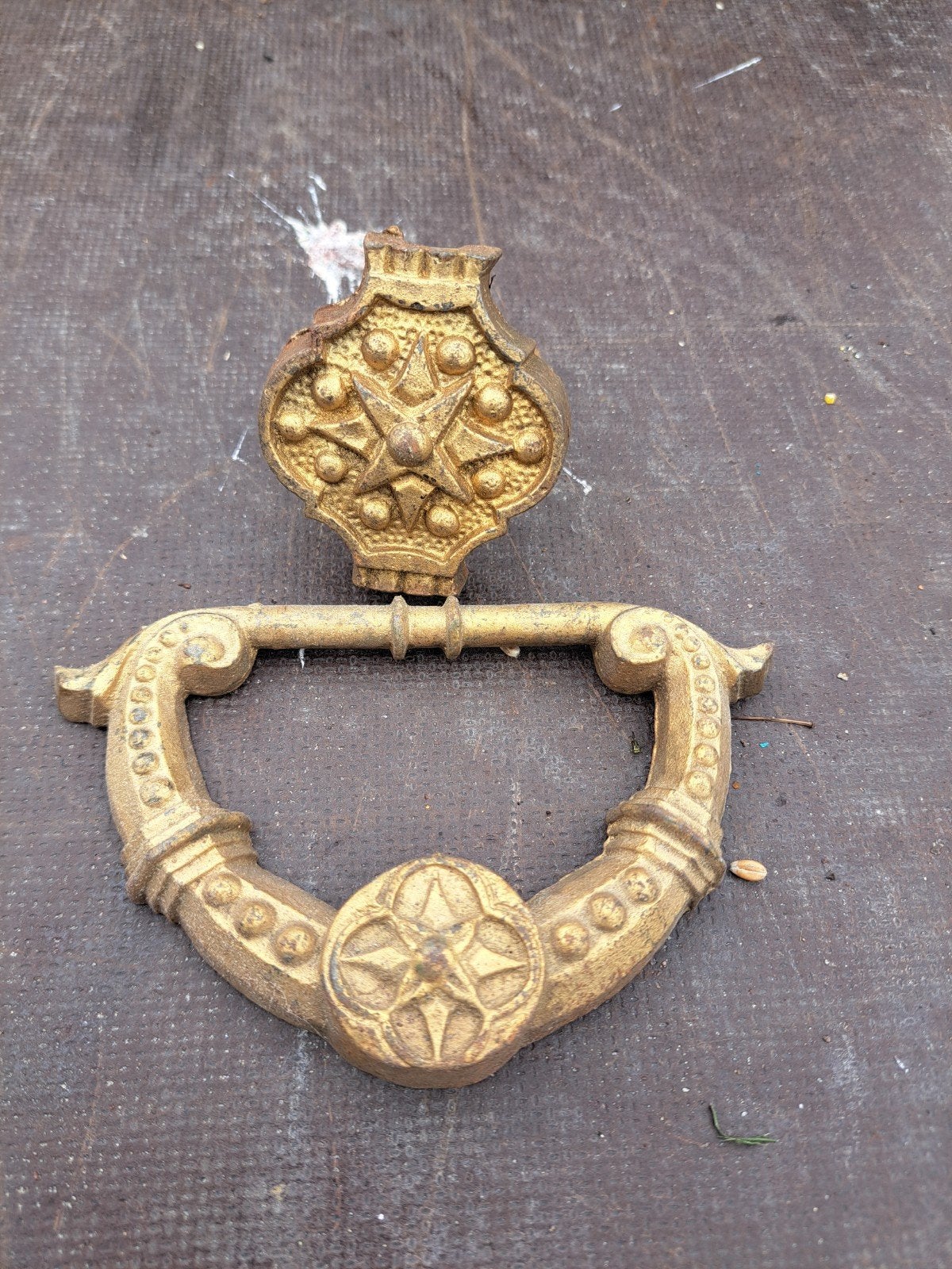 Te koop oude handgrepen, Ophalen