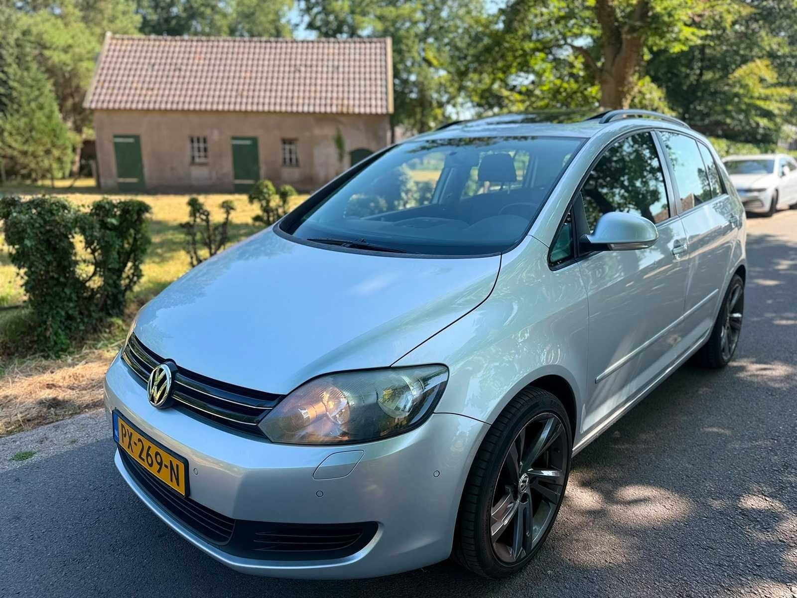 Volkswagen - 2010 - Golf Plus - 1.2 TSI Highl. BlueM - Perso, Auto's, Volkswagen, Euro 5, Gebruikt, 4 cilinders, Handgeschakeld