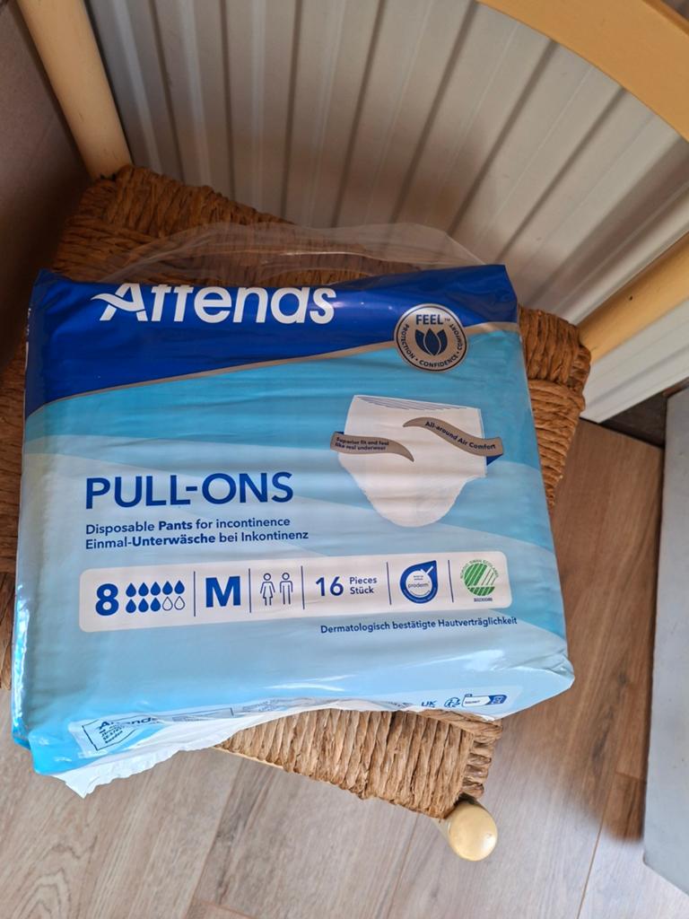 Attends Luiers/broekjes mt M, Diversen, Verpleegmiddelen, Ophalen of Verzenden, Nieuw