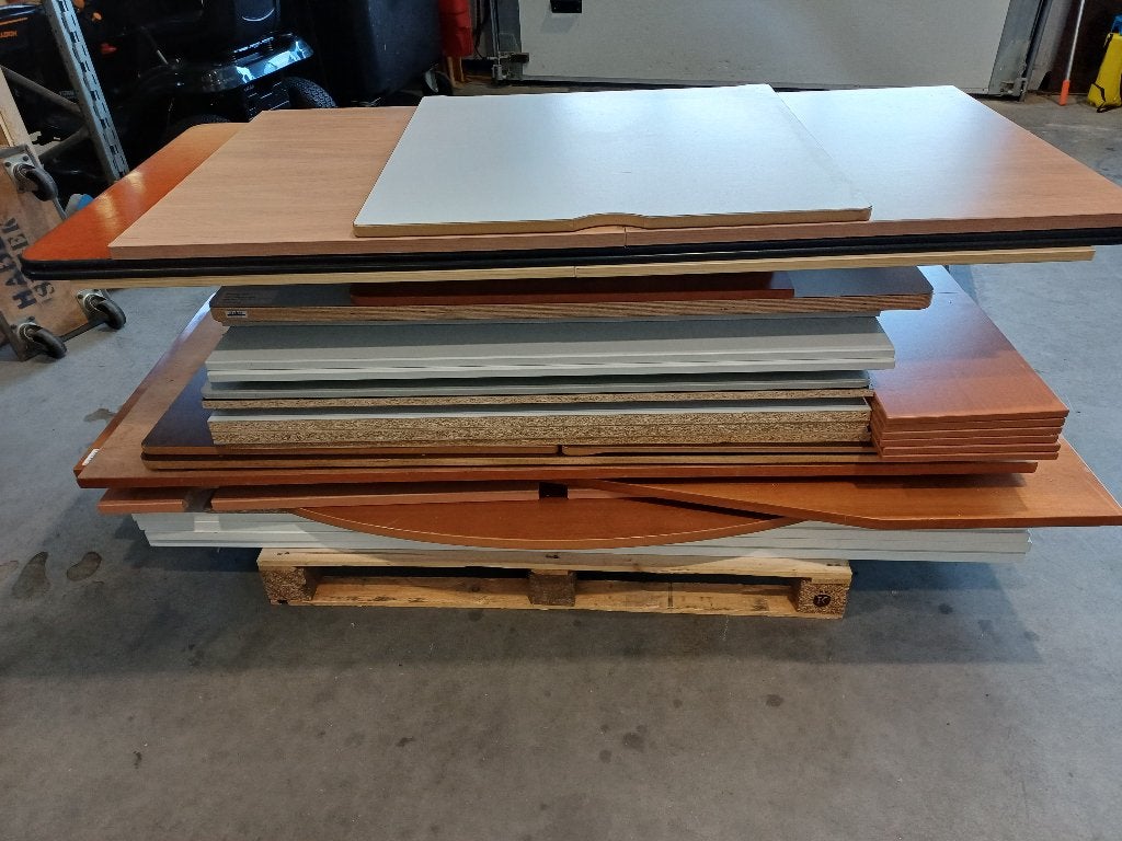 Gratis pallet panelen gemelamineerd spaanplaat, Doe-het-zelf en Verbouw, Platen en Panelen, Ophalen, Gebruikt, Overige materialen