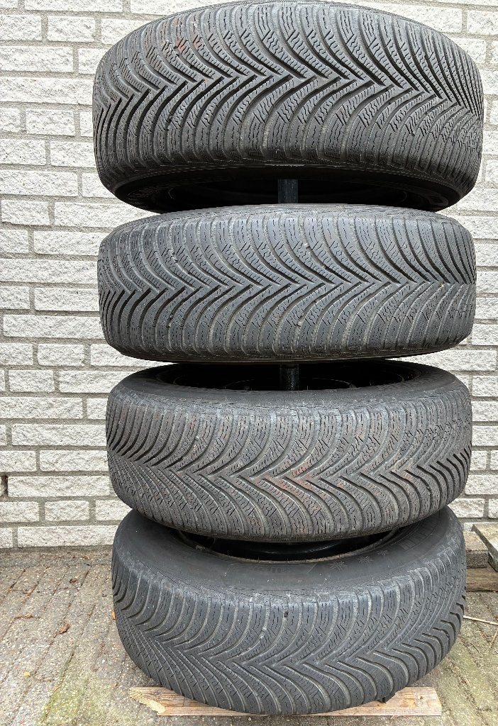 Winterbanden, Ophalen, Gebruikt, 15 inch, Band(en)