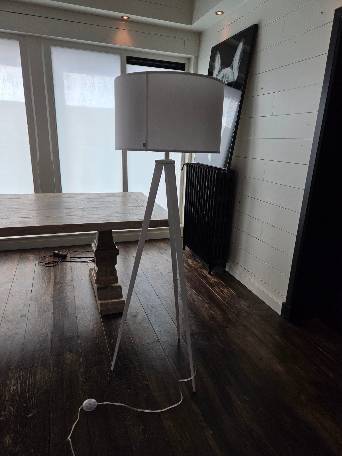 Witte Zuiver Tripod Vloerlamp, Huis en Inrichting, Ophalen, Gebruikt, Metaal, E27 (groot)
