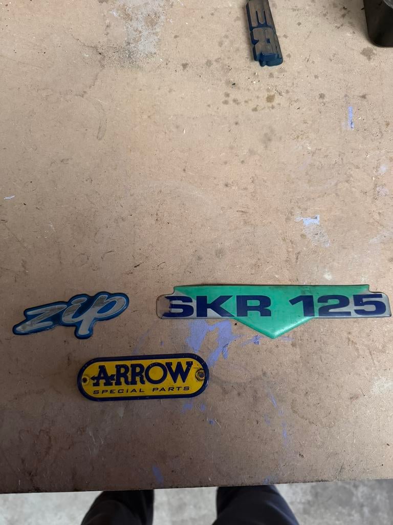 Piaggio skr embleem zip arrow 125cc 180cc, Ophalen of Verzenden
