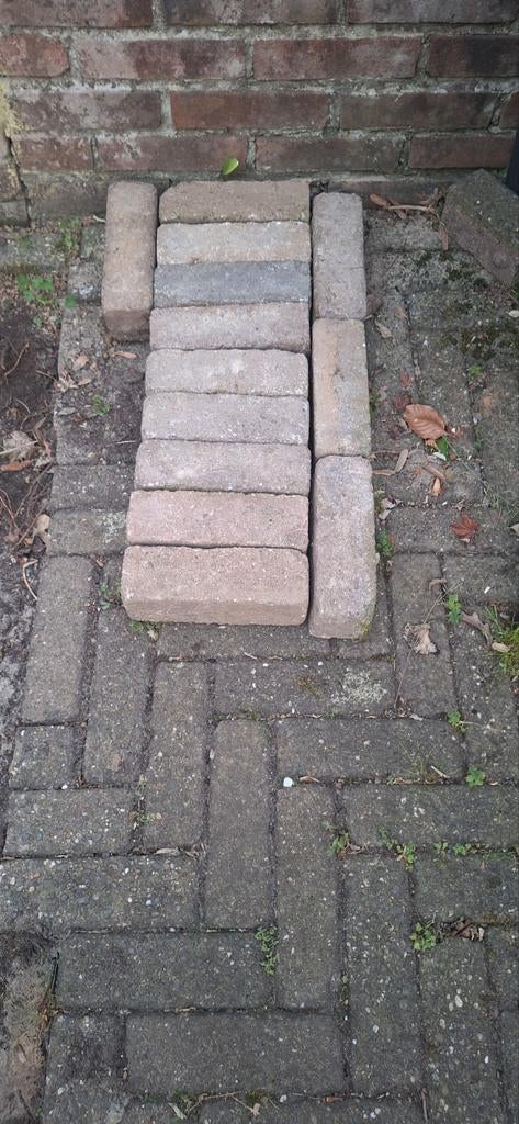 Betonnen klinkers  +/- 25m2. Ideaal voor tuinpad of terras, Tuin en Terras, Ophalen, Gebruikt, Klinkers, Minder dan 5 m²