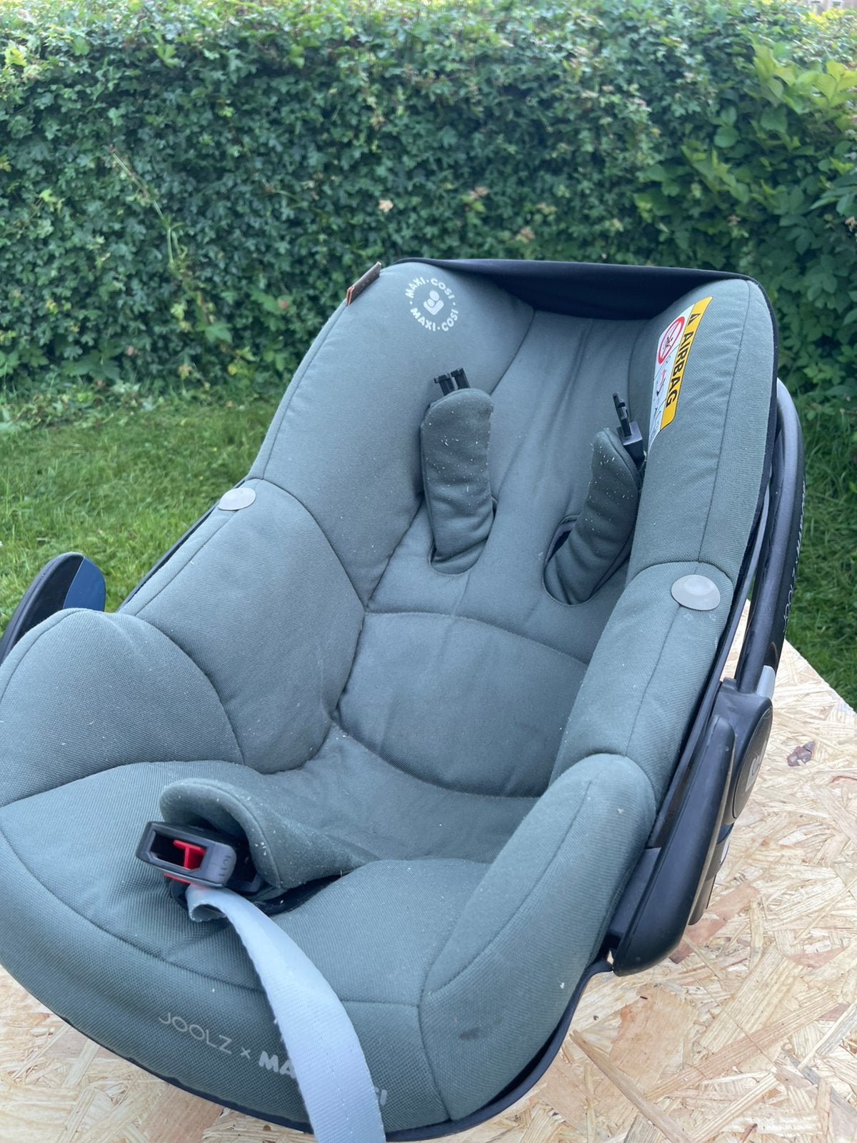 Maxicosi incl joolz kinderwagen adapters maxi cosi, Kinderen en Baby's, Autostoeltjes, Autogordel, Ophalen of Verzenden, Zo goed als nieuw