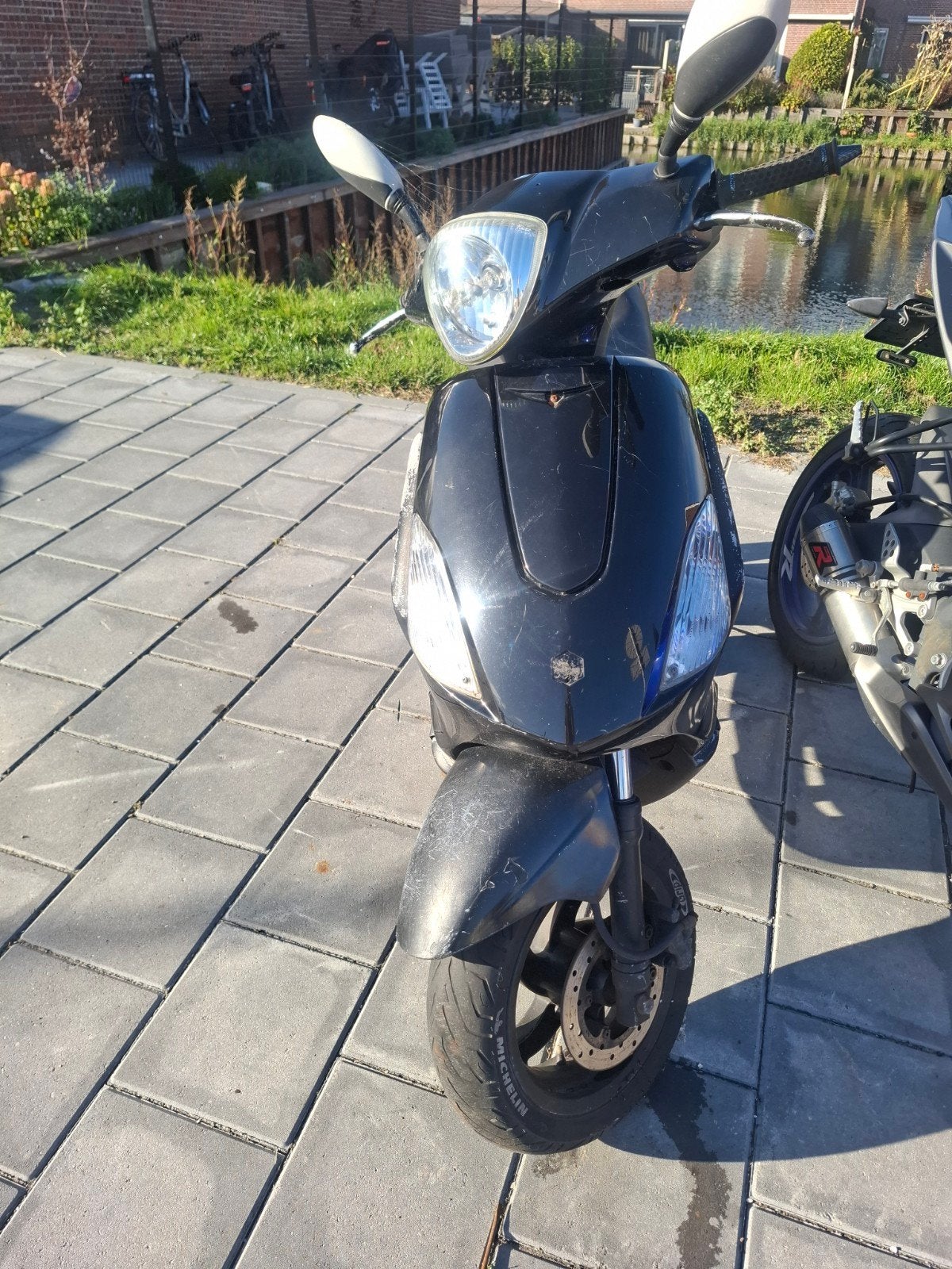 piaggio fly 2007 project is compleet, Ophalen, Piaggio, Gebruikt, Benzine