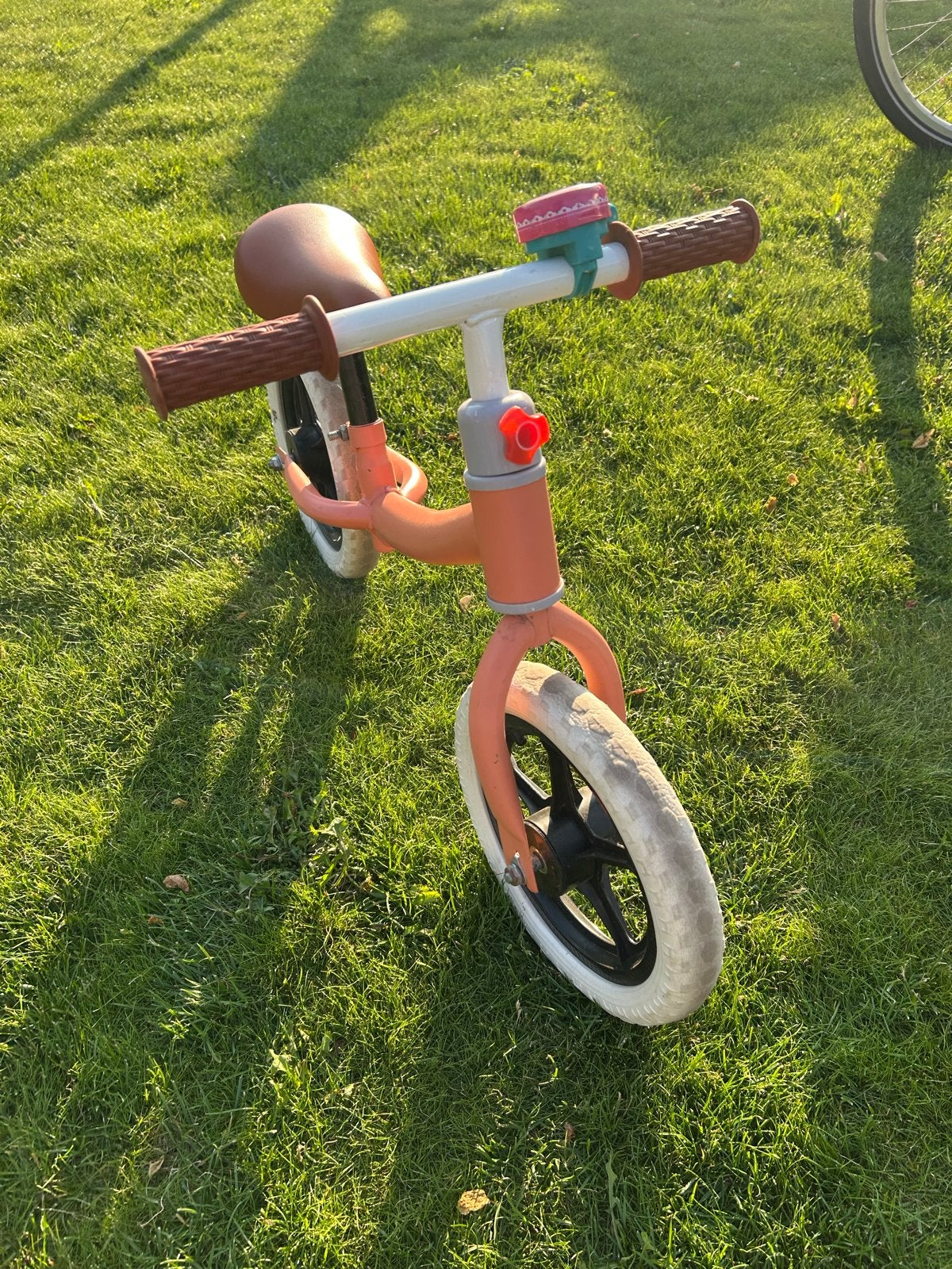 Twee loopfietsjes, gratis af te halen, Ophalen, Gebruikt, Loopfiets