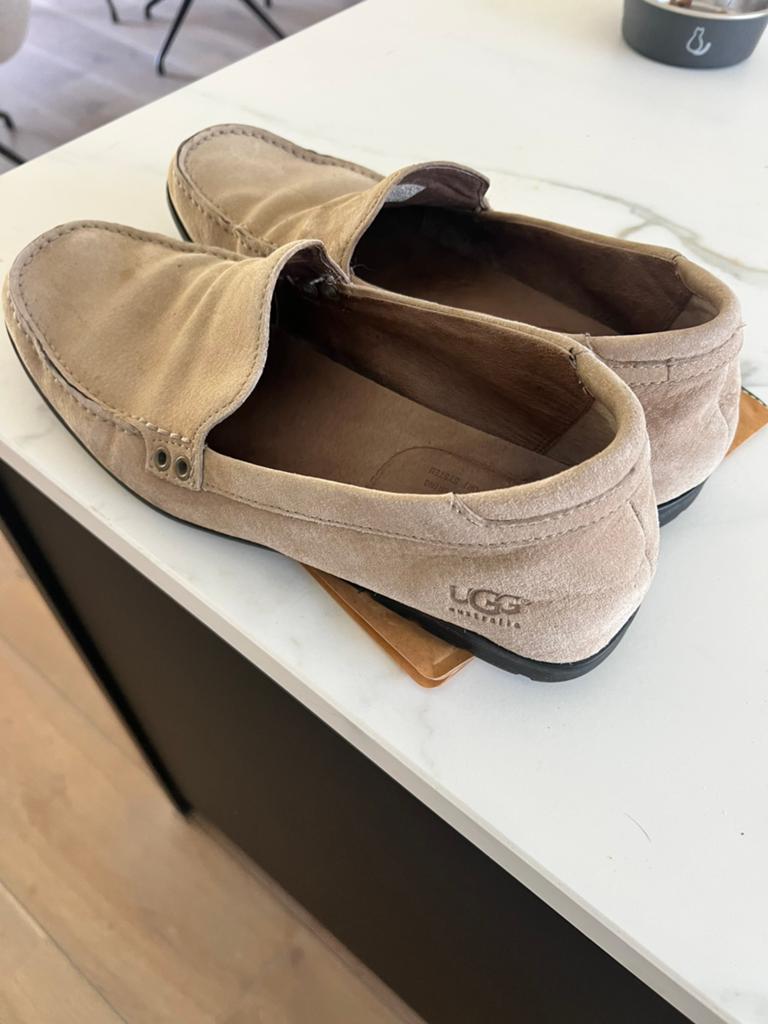 UGG instappers of loafers maat 45., Ophalen, Zo goed als nieuw, Loafers