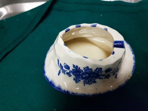 Asbak Delfts blauw in de vorm van een hoed, Verzamelen, Ophalen of Verzenden