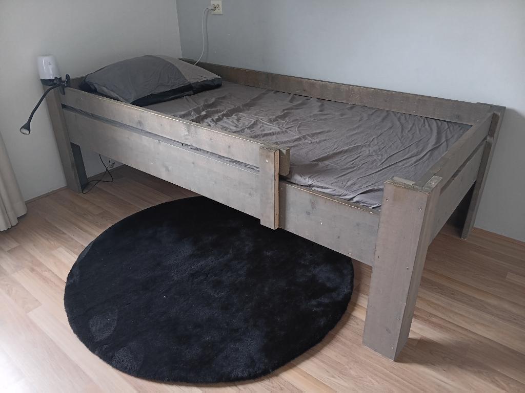 Steigerhout 1 persoons bed  TEAB, Kinderen en Baby's, 85 tot 100 cm, Gebruikt, 180 cm of meer, Ophalen