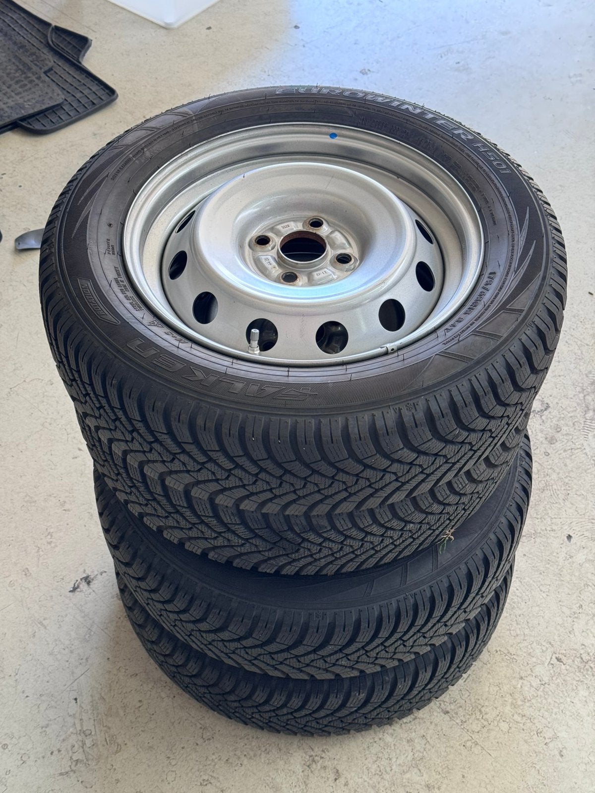 Winterset Suzuki Swift 4x100 175/65R15 Falken, Auto-onderdelen, Banden en Velgen, Ophalen, Gebruikt, 15 inch, 175 mm