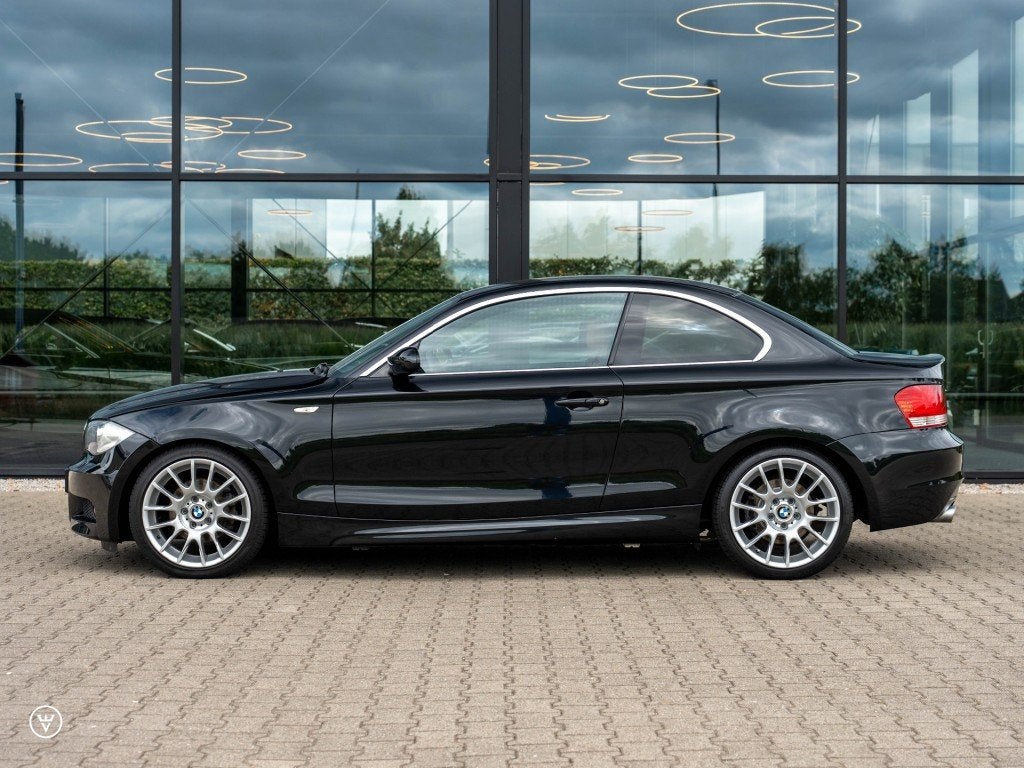 Bmw 1-SERIE 125i Coupé H6! – M-sport, 55dkm!, Auto's, BMW, 1-Serie, Parkeersensor, Gebruikt, Met garantie (alle)
