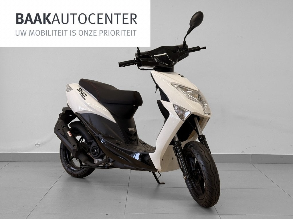 AGM Bromscooter Brash (bj 2024, automaat), Auto's, Automaat, Gebruikt, Overige carrosserieën, Wit