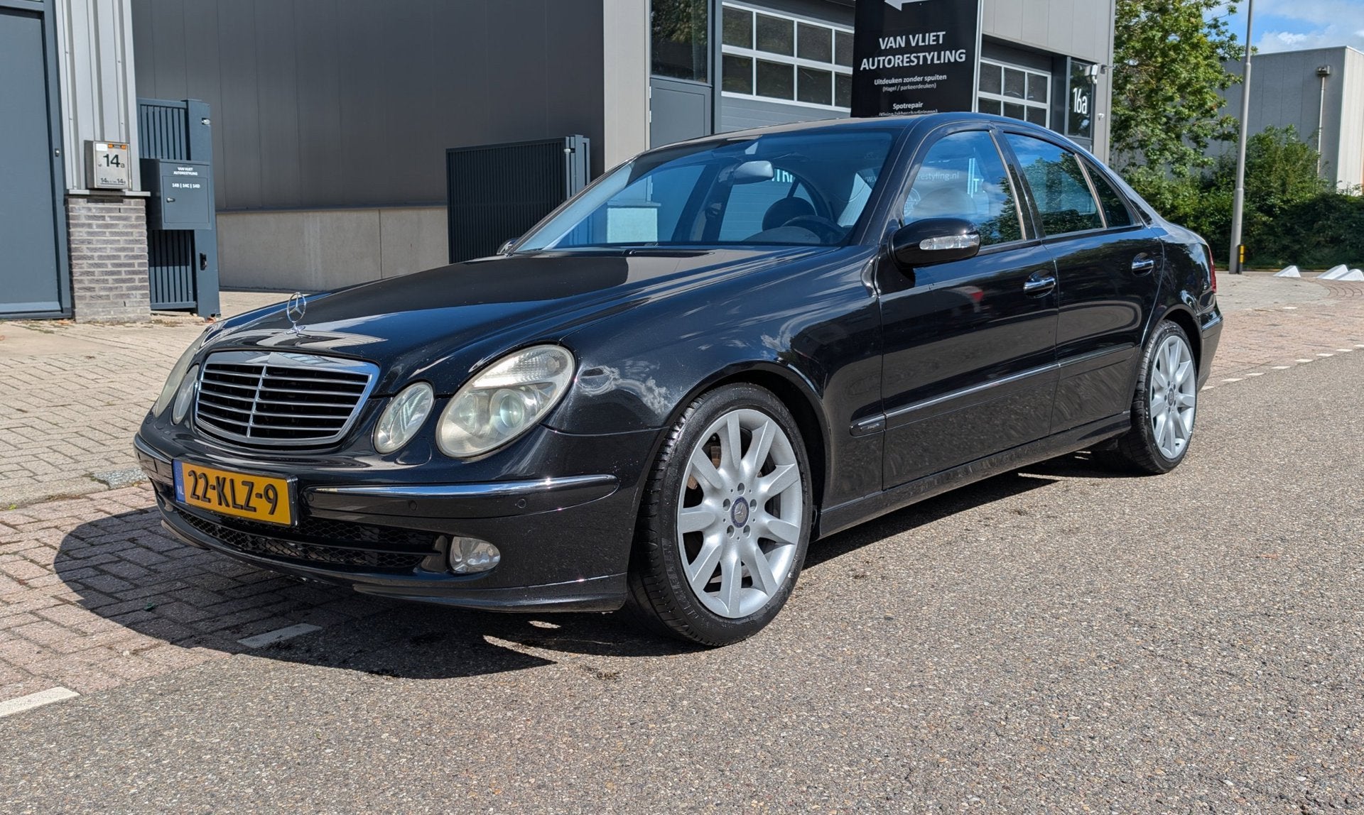 Mercedes-Benz E-klasse 500 Avantgarde 4-Matic, Auto's, Automaat, Gebruikt, Zwart, Leder