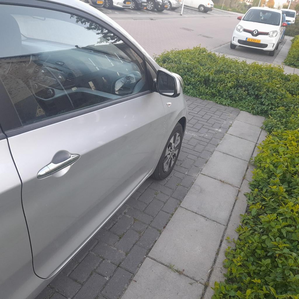 Kia Picanto 1.0 Cvvt 66 PK 5D 2016 Grijs, Stof, 37 €/maand, 23 km/l, Handgeschakeld