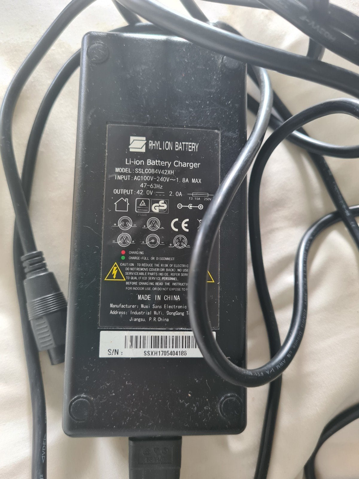 Phylion Li-ion Acculader 42.0V 2.0A (SSL084V42XH), Gebruikt