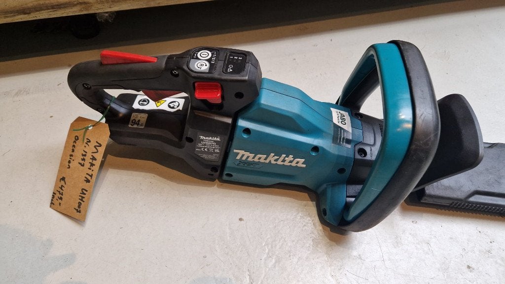 Makita 40V MAX accu heggenschaar 75cm, Ophalen, Zo goed als nieuw, Accu, Makita Dolmar
