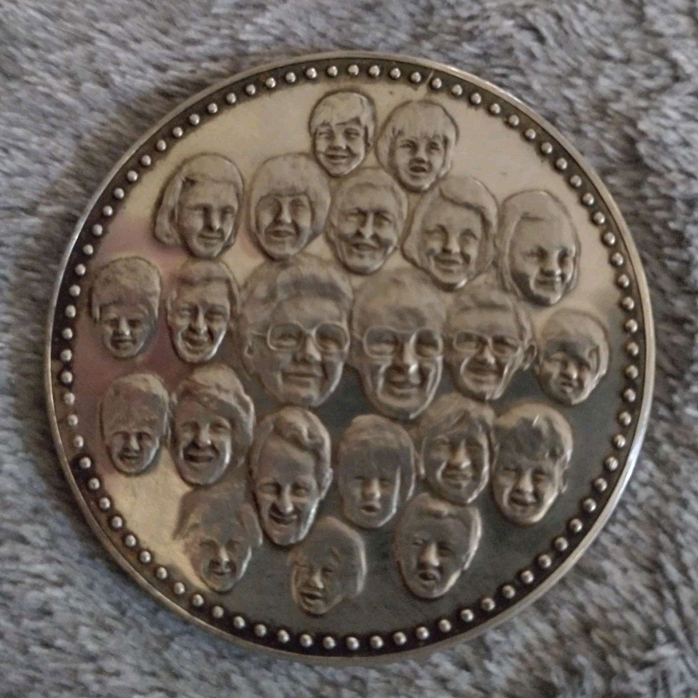 Zilveren penning 70e verjaardag Juliana 1979 50.6gram 999, Ophalen of Verzenden, Koningin Juliana, Losse munt, Zilver