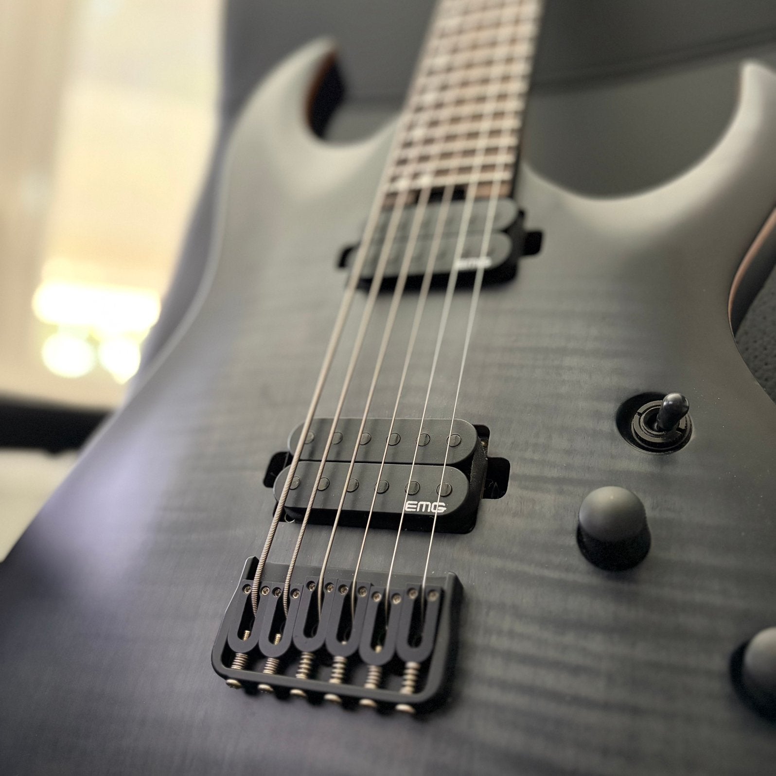 Harley Benton Amarok-Baritone, Ophalen, Zo goed als nieuw, Elektrisch, 6-snarig