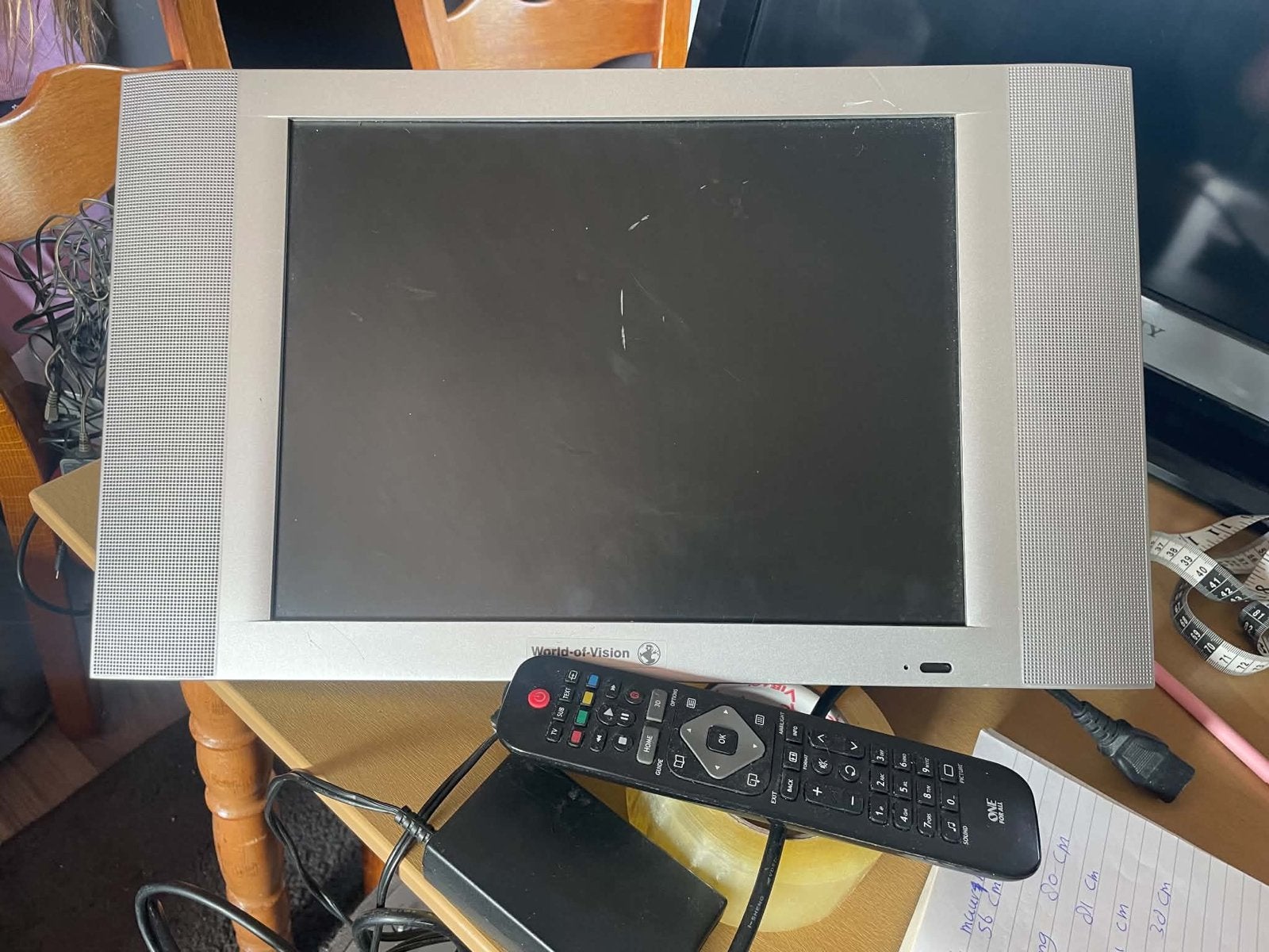World of Vision TV met afstandsbediening, Gebruikt, 50 Hz, 40 tot 60 cm, Ophalen