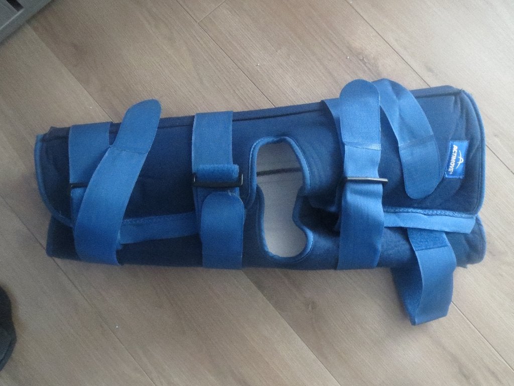 Actimove kniebrace  (genu eco knee)  60 cm maat Large, Diversen, Ophalen of Verzenden, Gebruikt