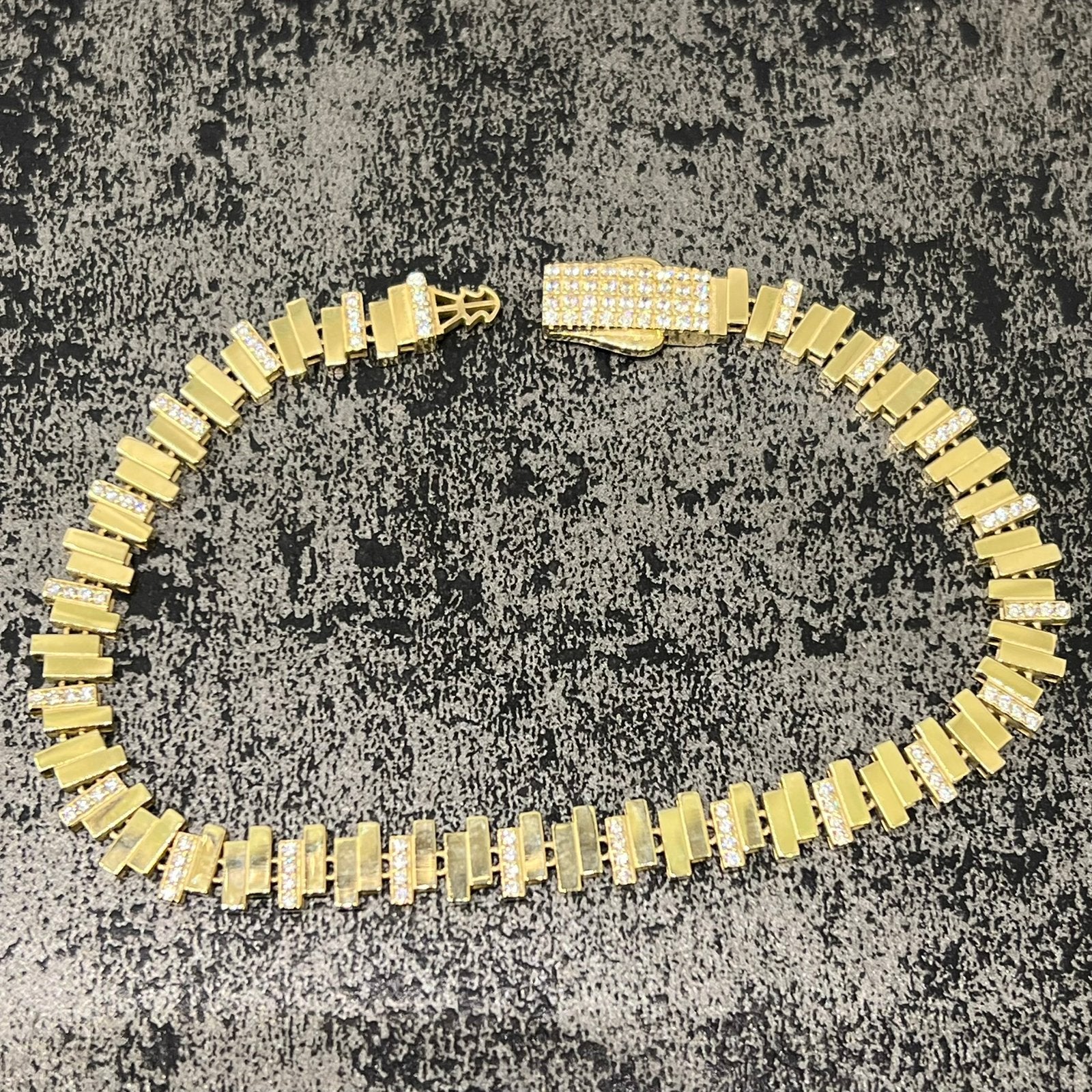 14 karaats gouden armband prachtig model, Ophalen of Verzenden, Nieuw, Goud