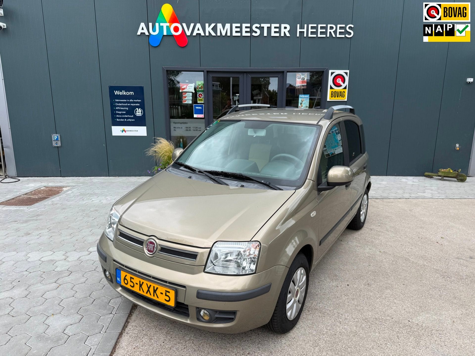 Fiat Panda 1.2 Emotion, Voorwielaandrijving, Gebruikt, 1242 cc, Beige