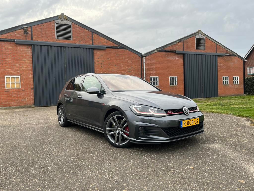 Volkswagen Golf 7.5 GTI Performance 2017 stage 1 300pk, Auto's, Volkswagen, Particulier, Golf, ABS, Achteruitrijcamera, Adaptive Cruise Control
