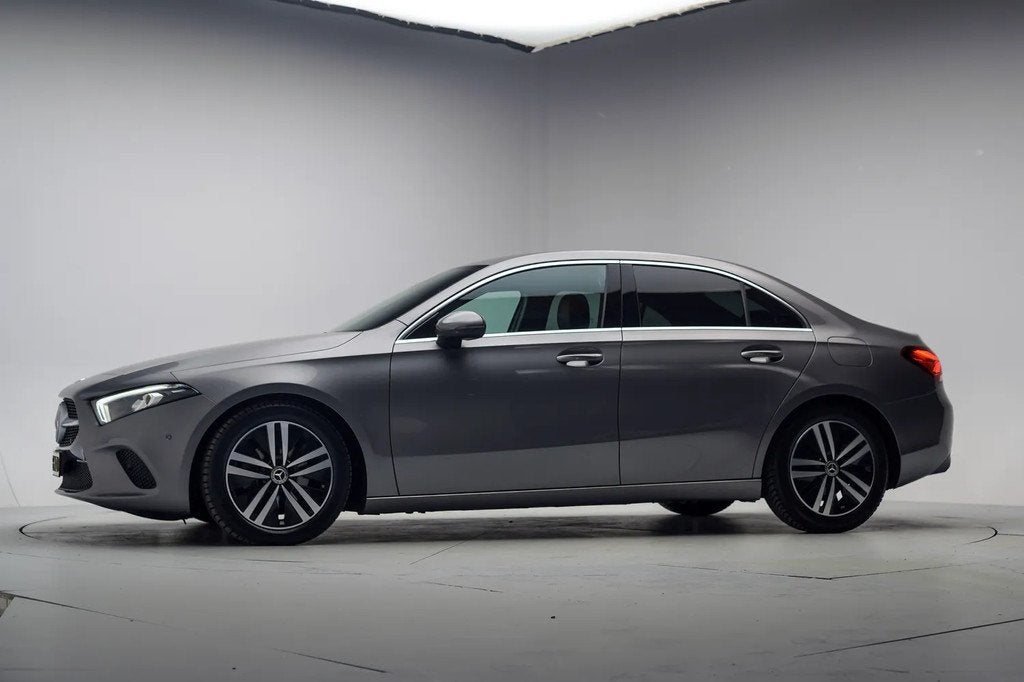 Mercedes-Benz A-Klasse 180d Business Solution Luxury Aut. [, Auto's, Gebruikt, 4 cilinders, 116 pk, Bedrijf
