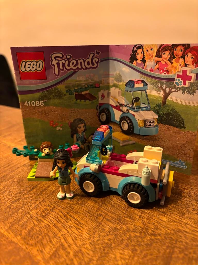 LEGO Friends Dierenambulance 41086, Ophalen, Gebruikt