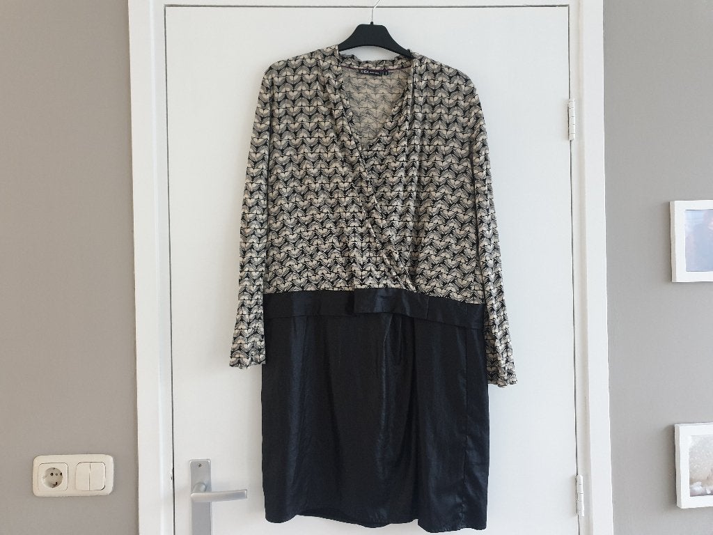Super leuk en sexy jurkje maat L van DIDI de bovenkant, Kleding | Dames, Jurken, Zwart, Maat 42/44 (L), Didi, Ophalen of Verzenden