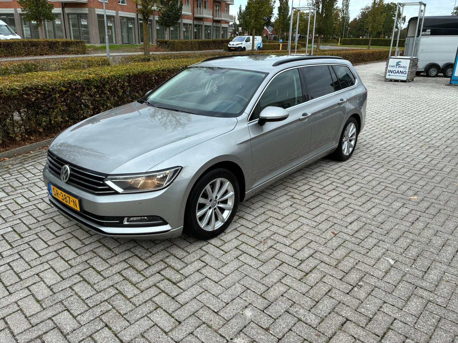Volkswagen Passat 1.6 TDI 120pk BM 2015 Grijs, Stof, Zwart, 4 cilinders, Particulier