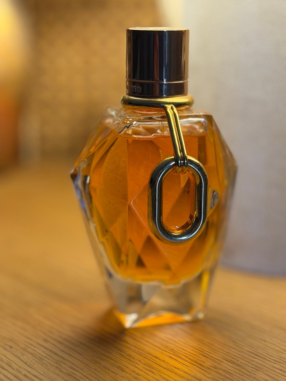 Paco Rabanne million Gold, Ophalen of Verzenden, Zo goed als nieuw, Parfumfles