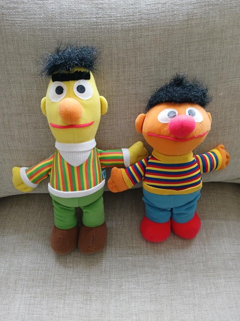 Sesamstraat Ernie en Bert knuffels., Gebruikt, Overige typen, Ophalen of Verzenden, Middelgroot (20 tot 80 cm)