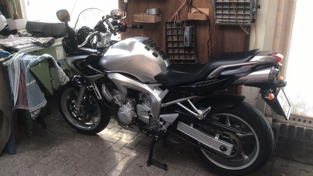 Te koop fazer 600, Motoren, 4 cilinders, Particulier, Meer dan 35 kW, Toermotor