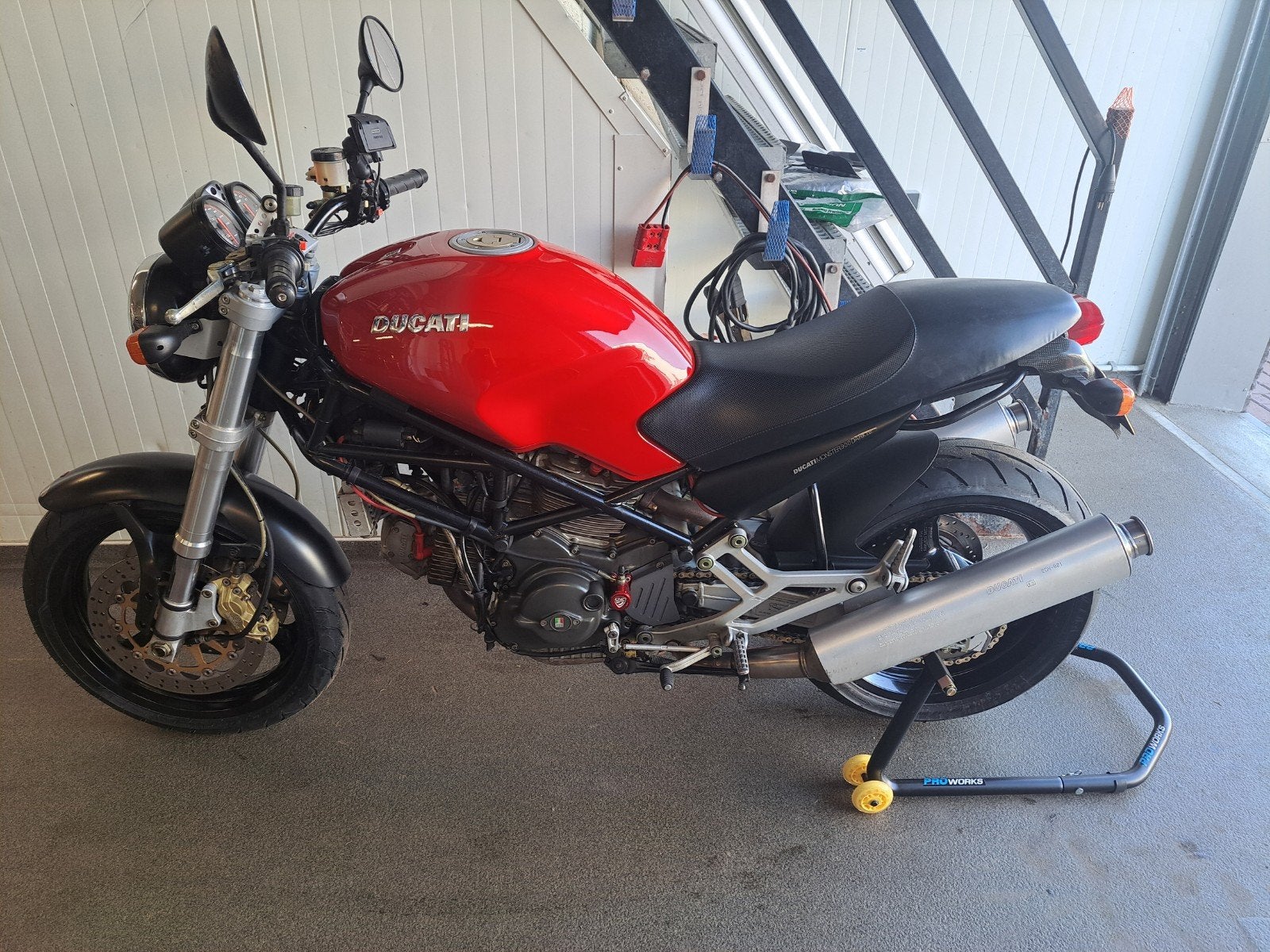 Ducati monster M 900 i.e. Dark, Motoren, Motoren | Ducati, 2 cilinders, Motorrijbewijs A, 900 cc, Particulier