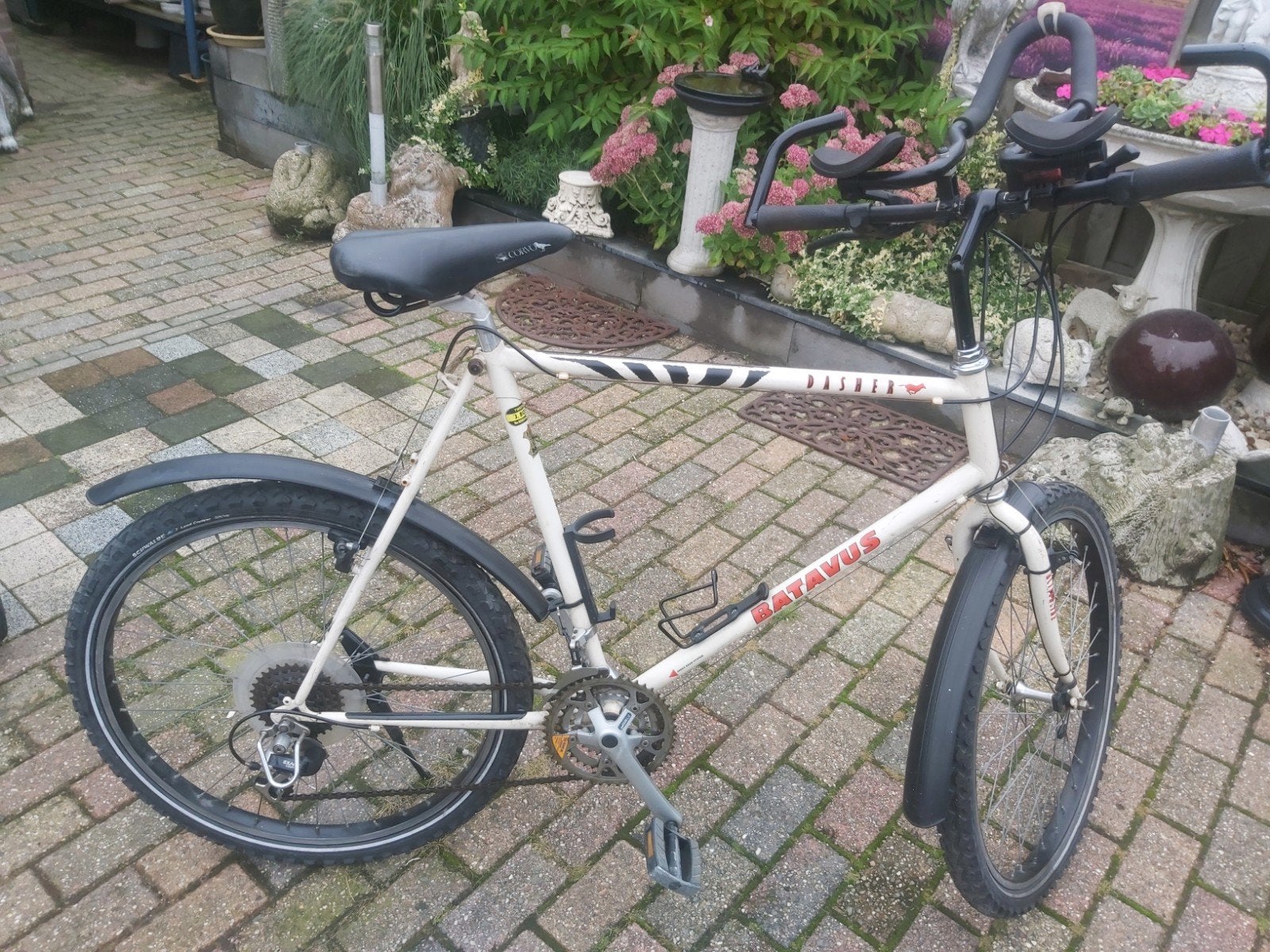 Batavus fiets met 18 versnellingen en spatborden, 57 cm of meer, Ophalen, Gebruikt, Velgrem