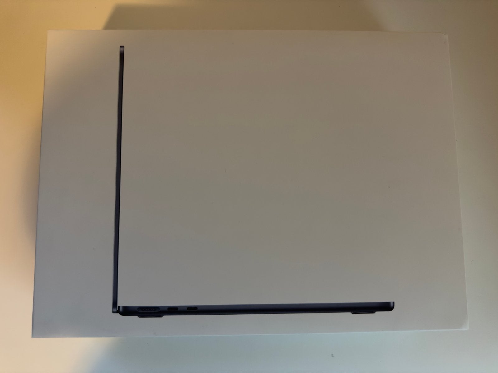 Foto 6 van MacBook Air 13-inch M4, 16 GB, 256 GB, Middernacht