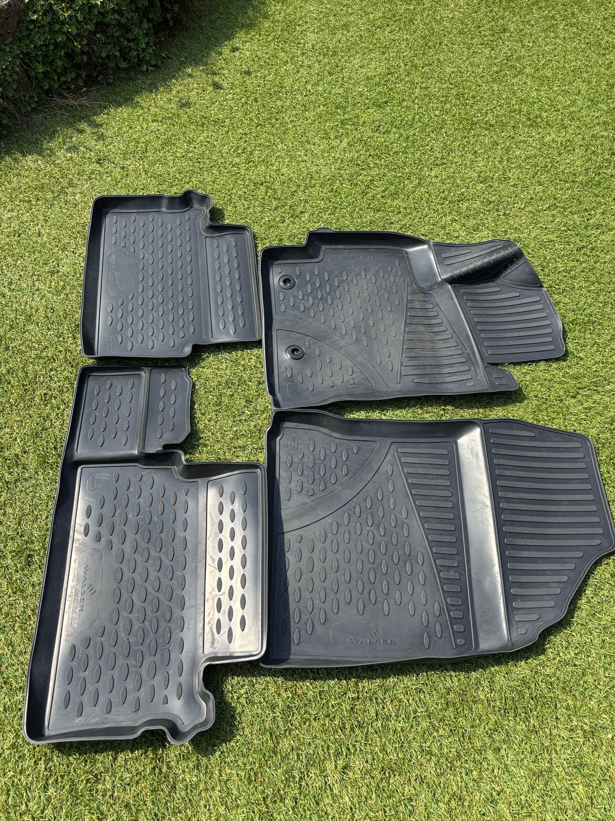 Rubberen matten set Toyota Auris E18 Hybride, Ophalen, Zo goed als nieuw