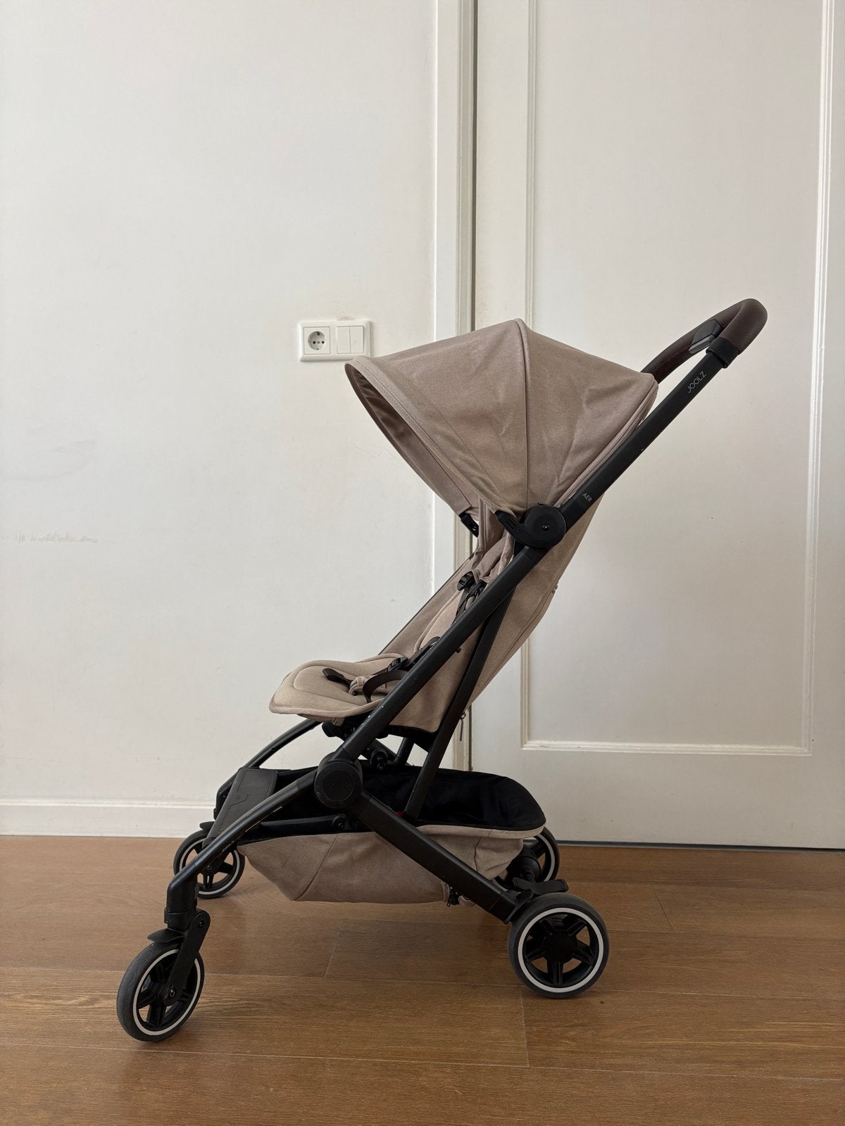 Joolz Aer+ Buggy in Sand Compact en Lichtgewicht kinderwagen, Ophalen of Verzenden, Gebruikt, Overige merken, Verstelbare rugleuning
