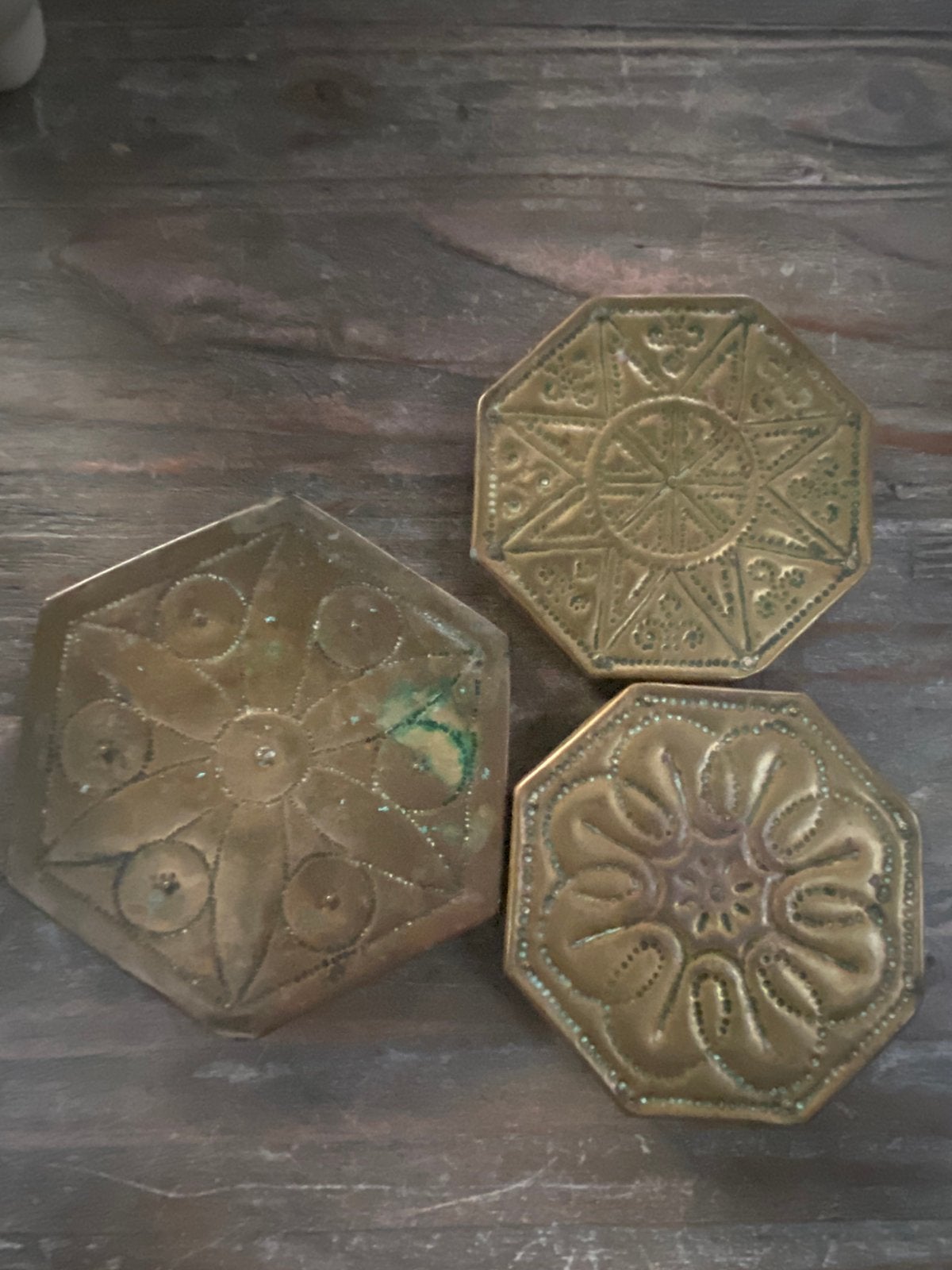 3 vintage hexa/octogonale stempels hout met koper beslagen, Ophalen of Verzenden