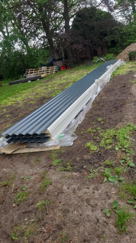Te koop 3 gegolfde sandwichpanelen, Ophalen, Nieuw