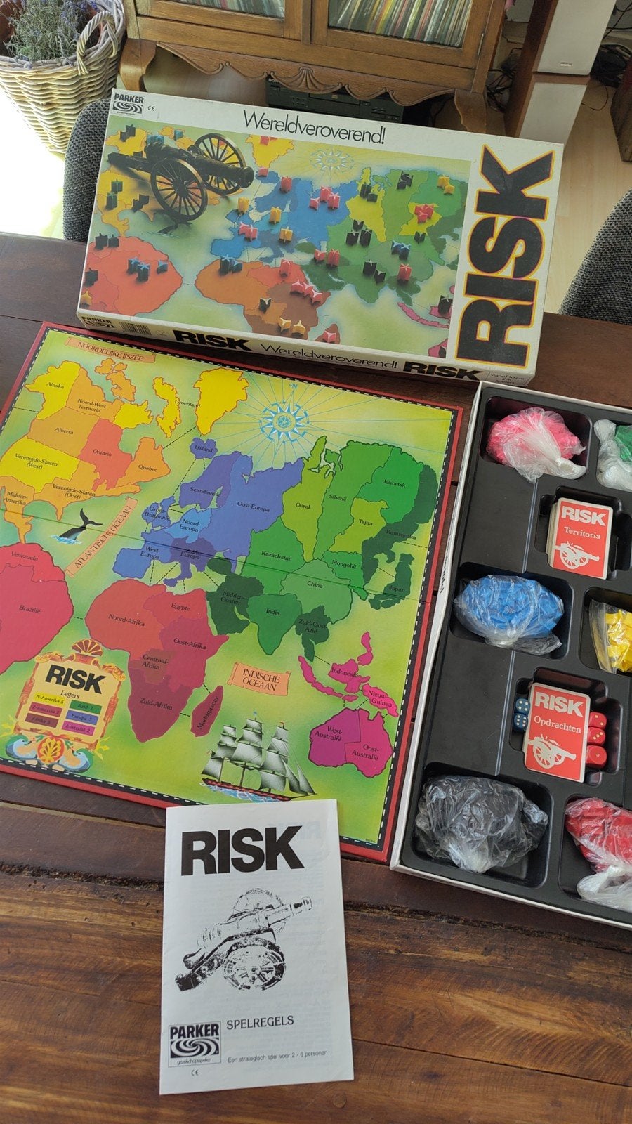 Risk Wereldveroverend! Bordspel - Klassieke Editie, Hobby en Vrije tijd, Gezelschapsspellen | Bordspellen, Vijf spelers of meer