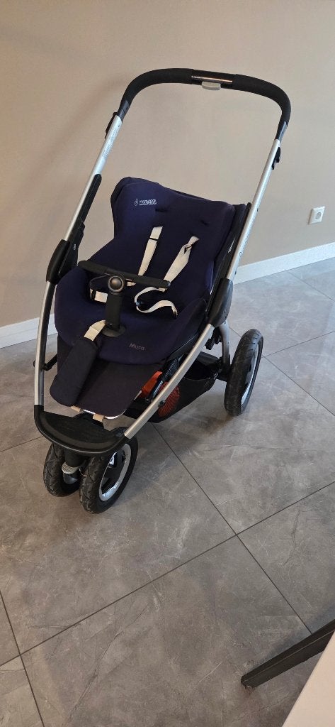 Kinderwagen maxi cosi mura eventueel met autostoel en base, Ophalen of Verzenden, Gebruikt, Luchtbanden