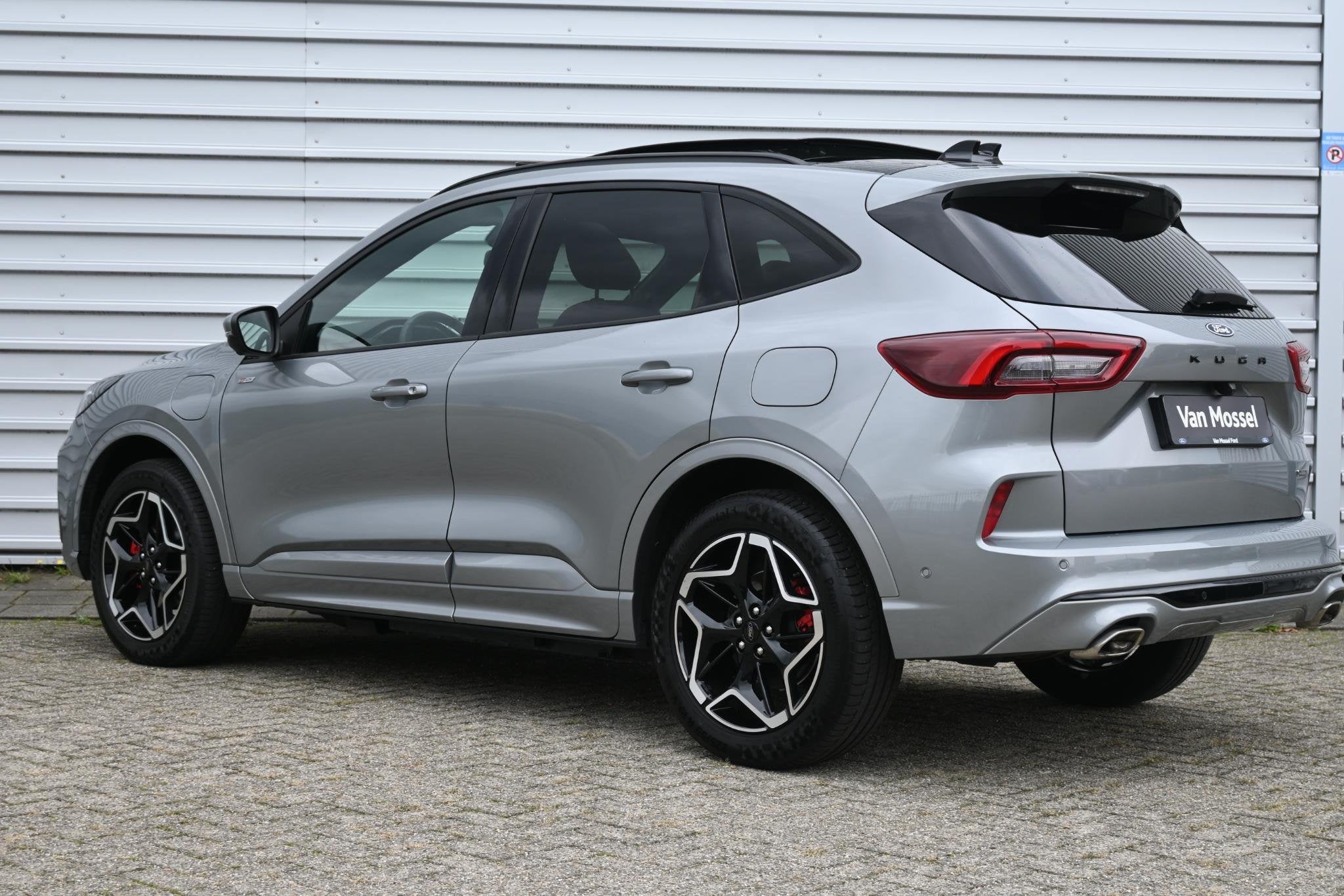 Ford Kuga 2.5i PHEV Aut. 178kW ST-Line X 243PK | Panoramadak, Auto's, 12 maanden, Gebruikt, Stoelverwarming, 4 cilinders