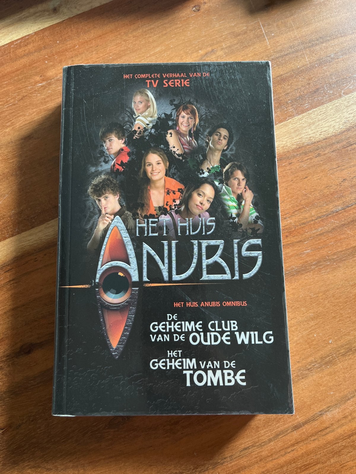 Het Huis Anubis Omnibus - De Geheime Club&Het Geheim 1e Druk, Boeken, Ophalen of Verzenden, Gelezen, Alexandra Penrhyn Lowe