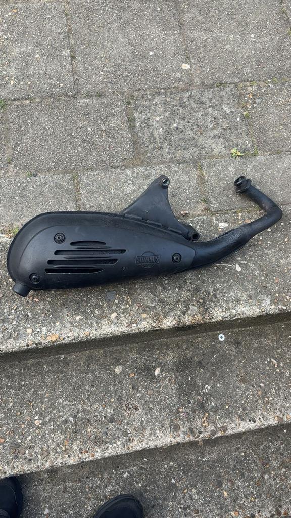 Zip 2t uitlaat, Fietsen en Brommers, Brommeronderdelen | Scooters, Ophalen, Zo goed als nieuw, Uitlaat, Piaggio